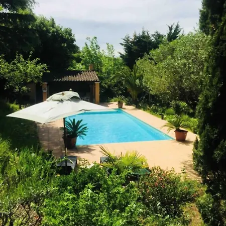 Independent Studio In Private Garden * Fréjus