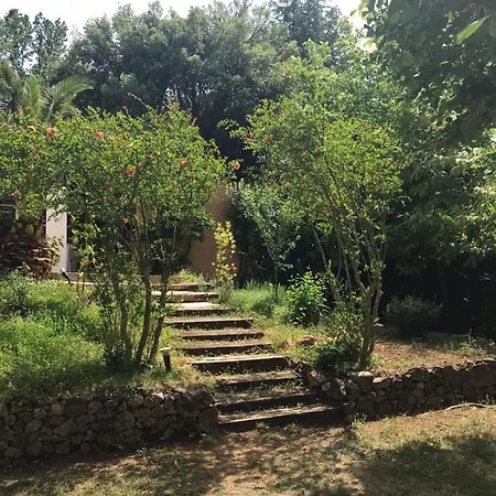 Independent Studio In Private Garden * Fréjus